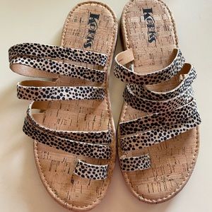 Korks slip on sandals